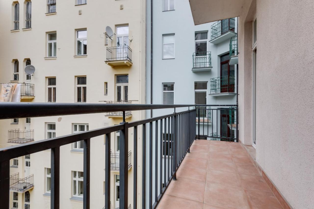 Luxury Riverside Apartments In The Center Of Praga Zewnętrze zdjęcie