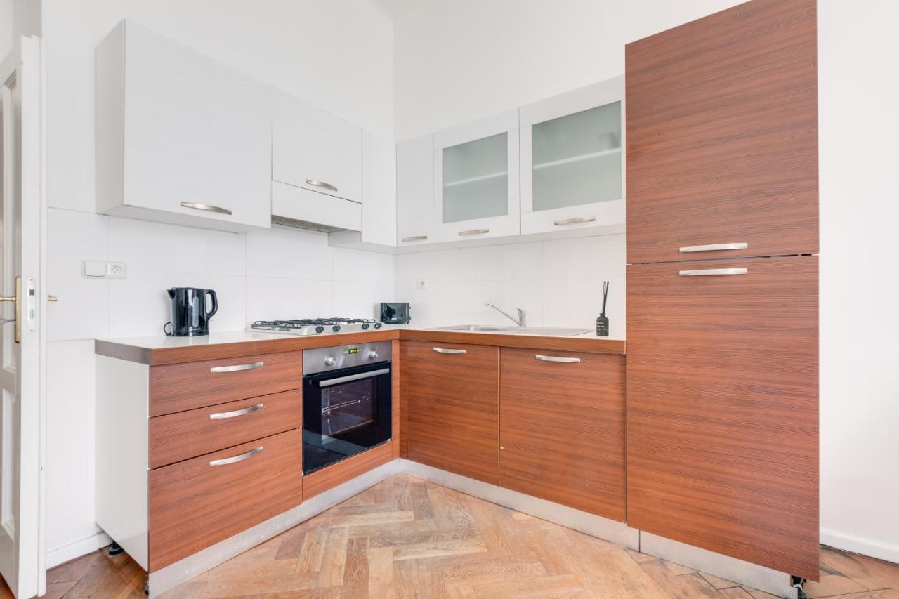 Luxury Riverside Apartments In The Center Of Praga Zewnętrze zdjęcie