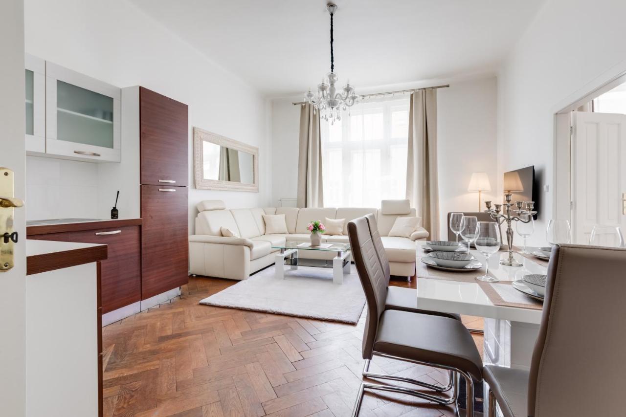 Luxury Riverside Apartments In The Center Of Praga Zewnętrze zdjęcie