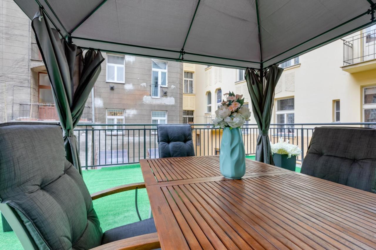Luxury Riverside Apartments In The Center Of Praga Zewnętrze zdjęcie