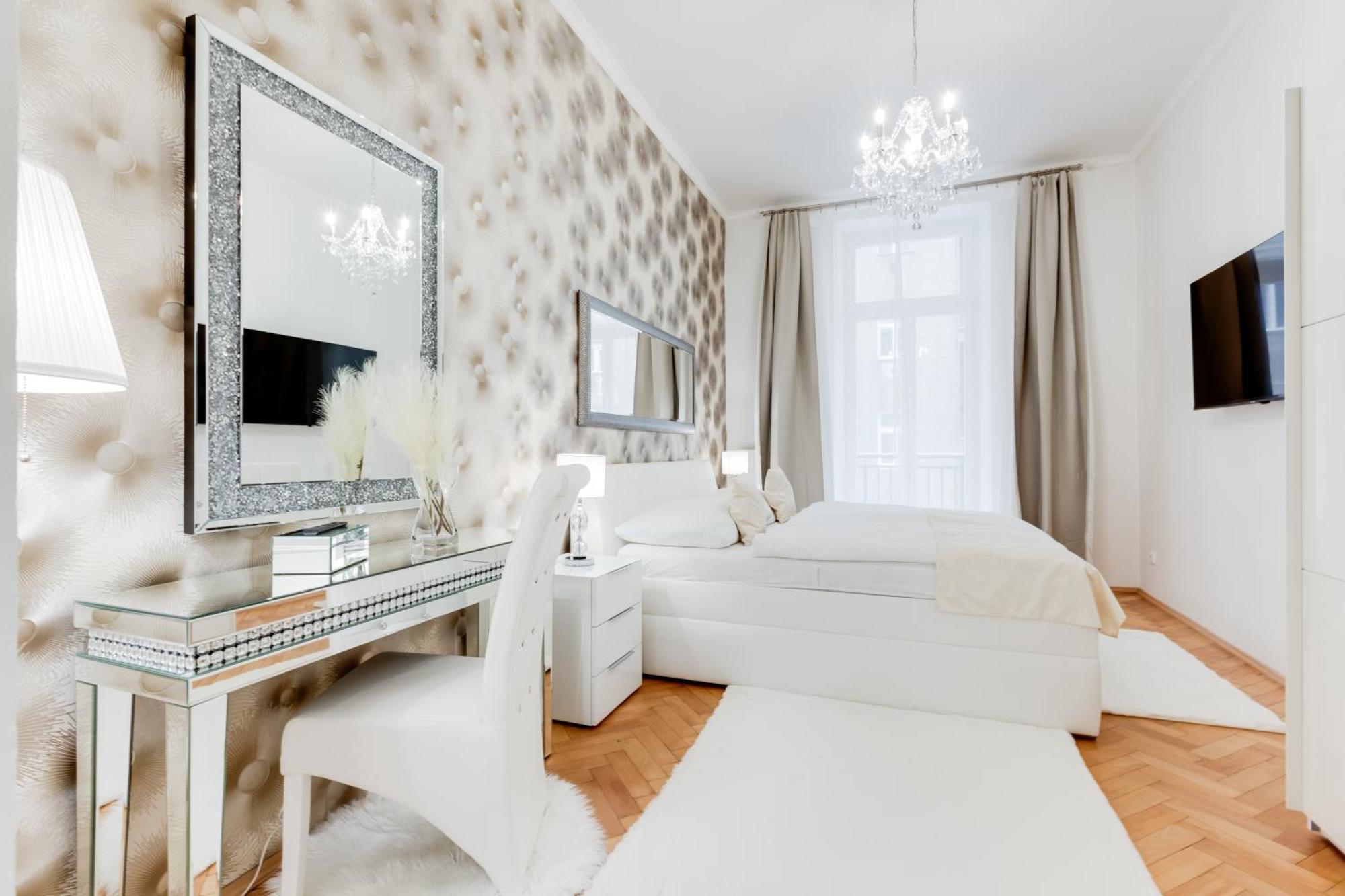 Luxury Riverside Apartments In The Center Of Praga Zewnętrze zdjęcie